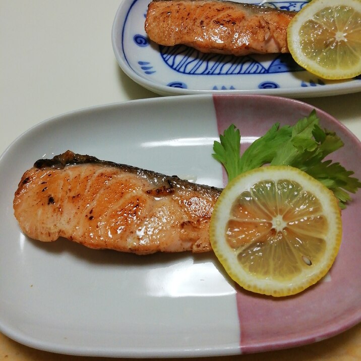 サーモンのバターソテー レシピ 作り方 By イク9110 楽天レシピ